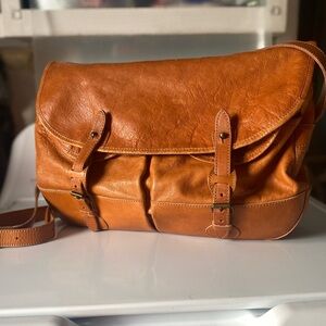 Vintage brown leather satchel crossbody messenger mailbag women’s laptop bag